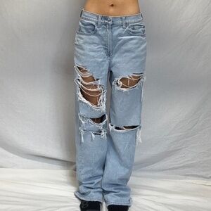 American Eagle Ripped Straight Leg Jeans